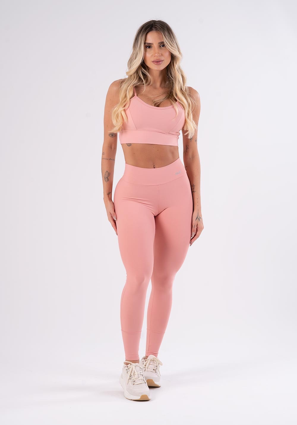 Calça legging rosê com recortes levanta bumbum básica