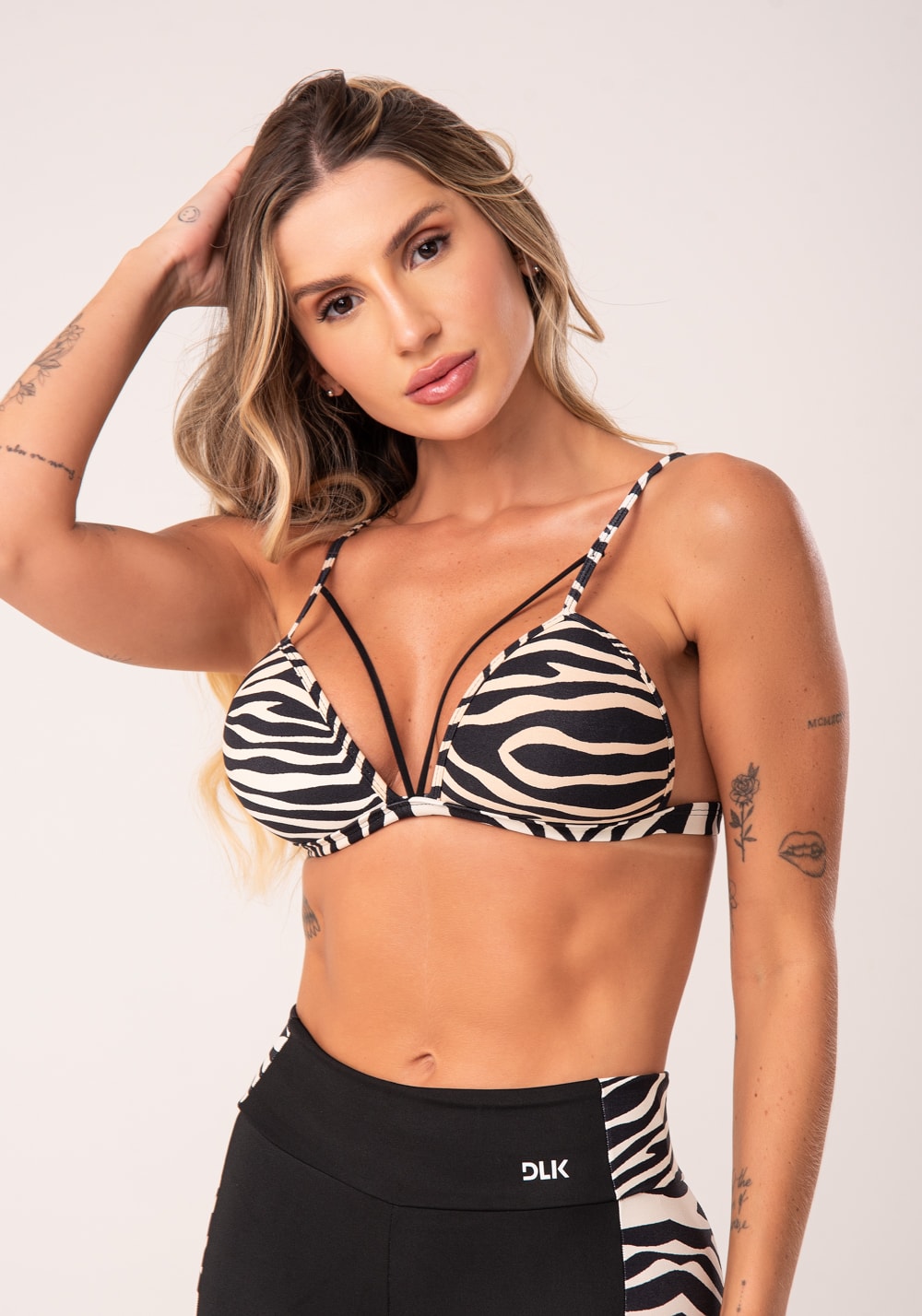 Top fitness wild com bojo e tiras estampado zebra bege