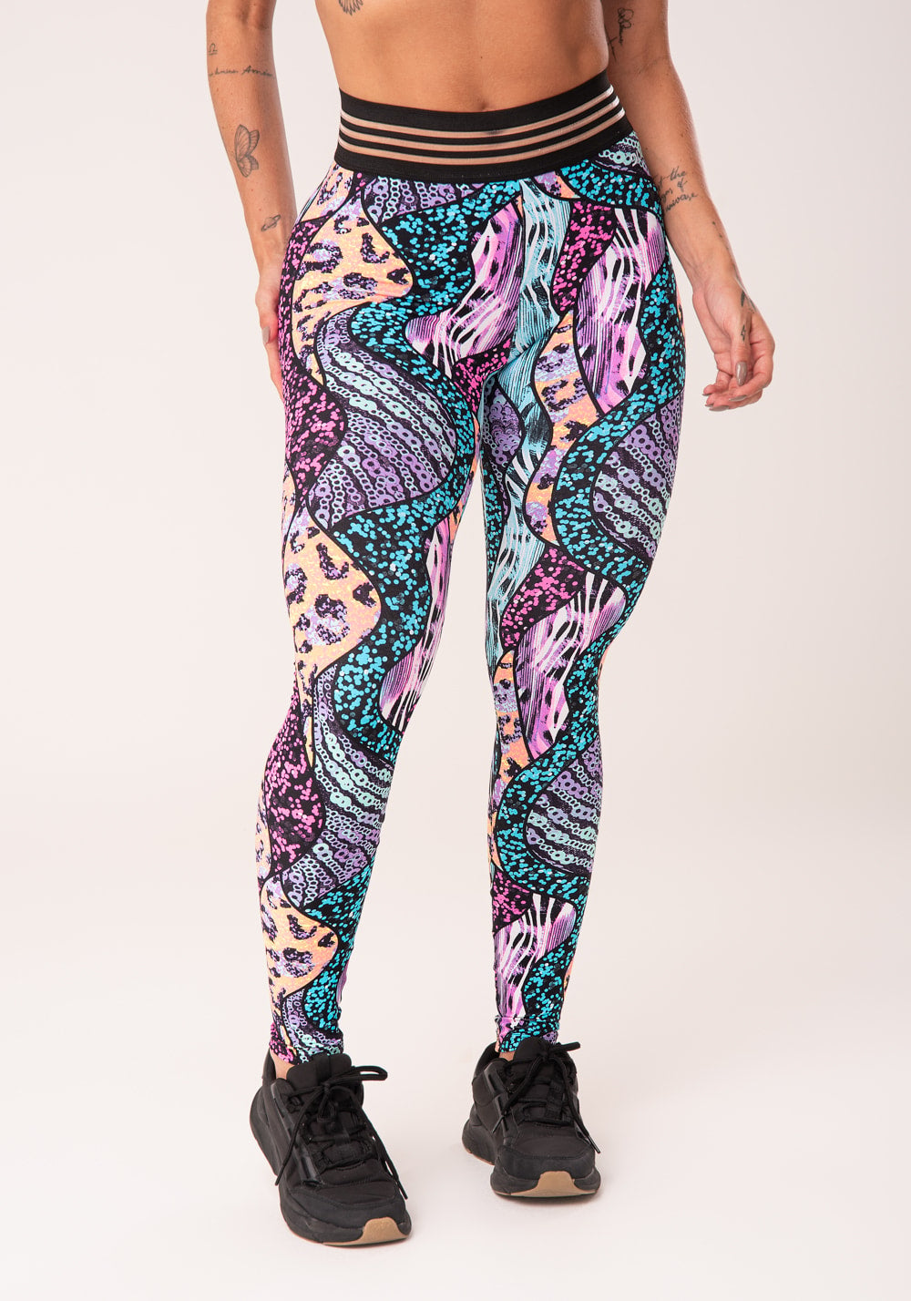 Calça legging wild com elástico estampada animal print colorido