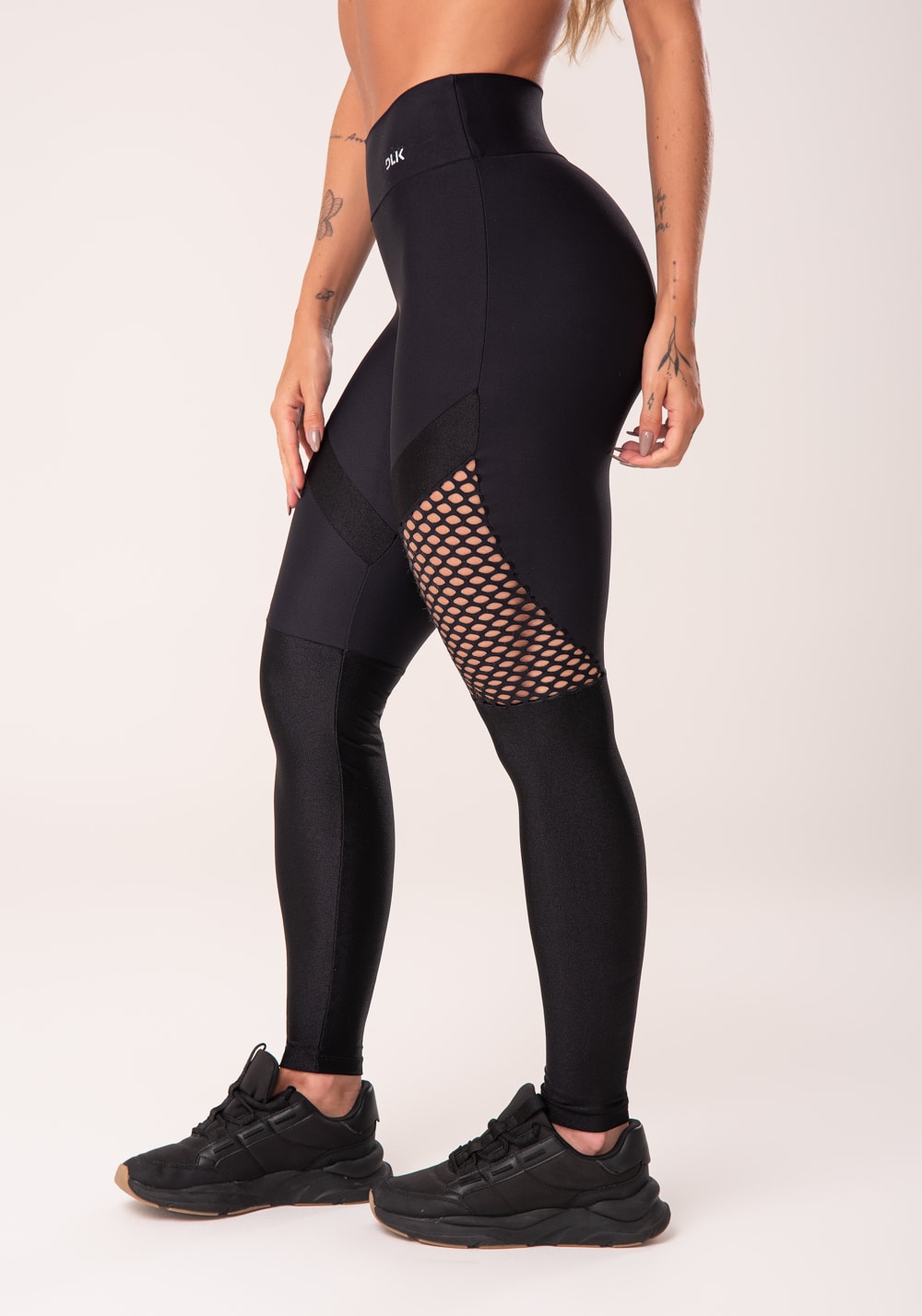 Calça legging energy com recortes em tela preto