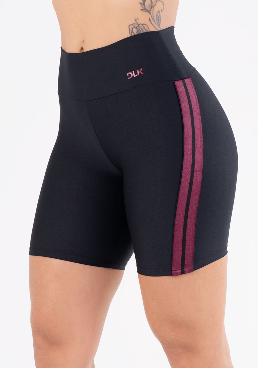Short energy poliamida preta com elástico lateral roxo