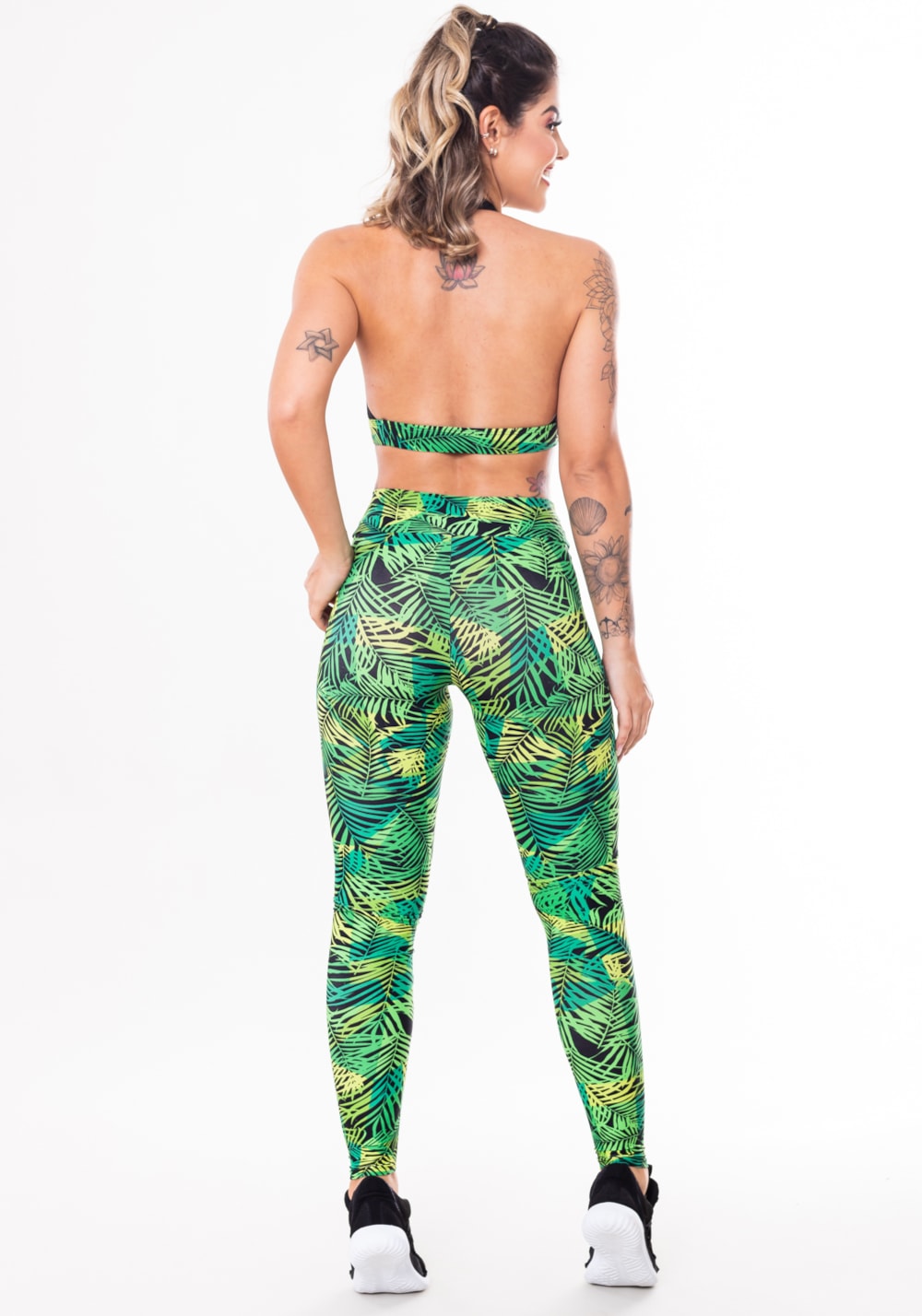 Conjunto fitness match poliamida estampada folhagem verde (top+calça)