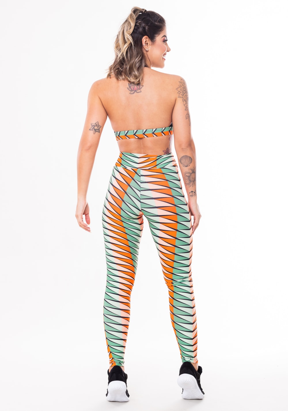 Conjunto fitness match poliamida estampada afro laranja (top+calça)
