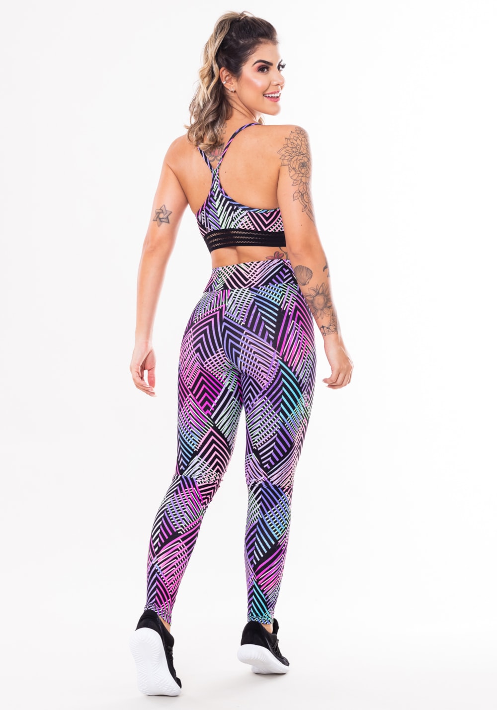 Conjunto fitness match poliamida estampada setas coloridas (top+calça)