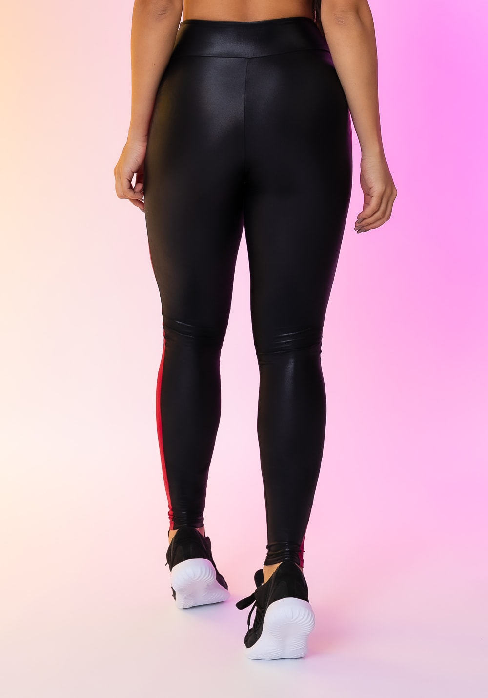 Calça legging happiness com recortes laterais preta e cereja