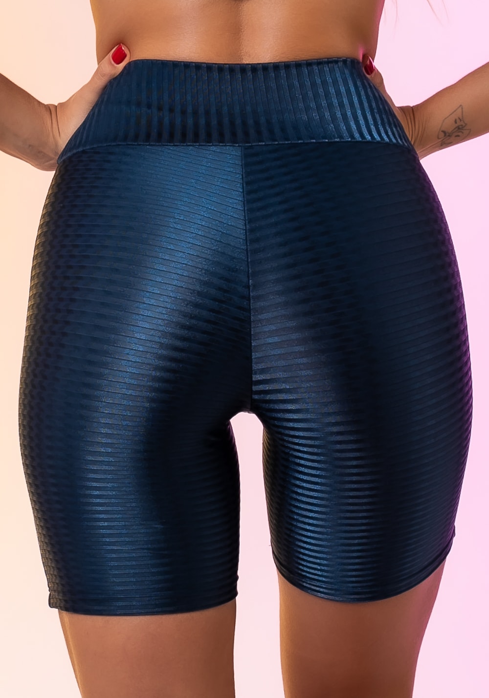 Short happiness em poliamida e recortes azul marinho