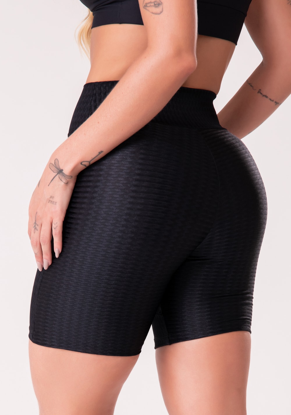 Short happiness em poliamida e recortes preto