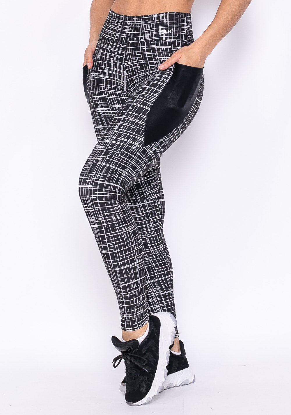 Calça legging technology com bolso lateral em cirrê matrix branco