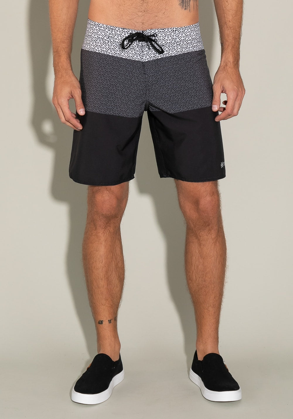 Bermuda for men fechamento em velcro mosaico