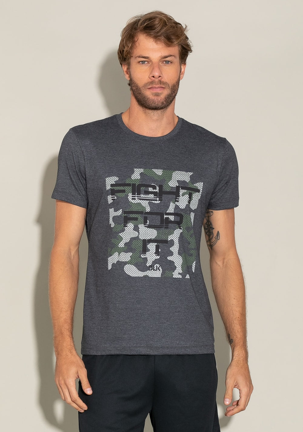 Camiseta manga curta for men slim azul marinho com silk fight for it