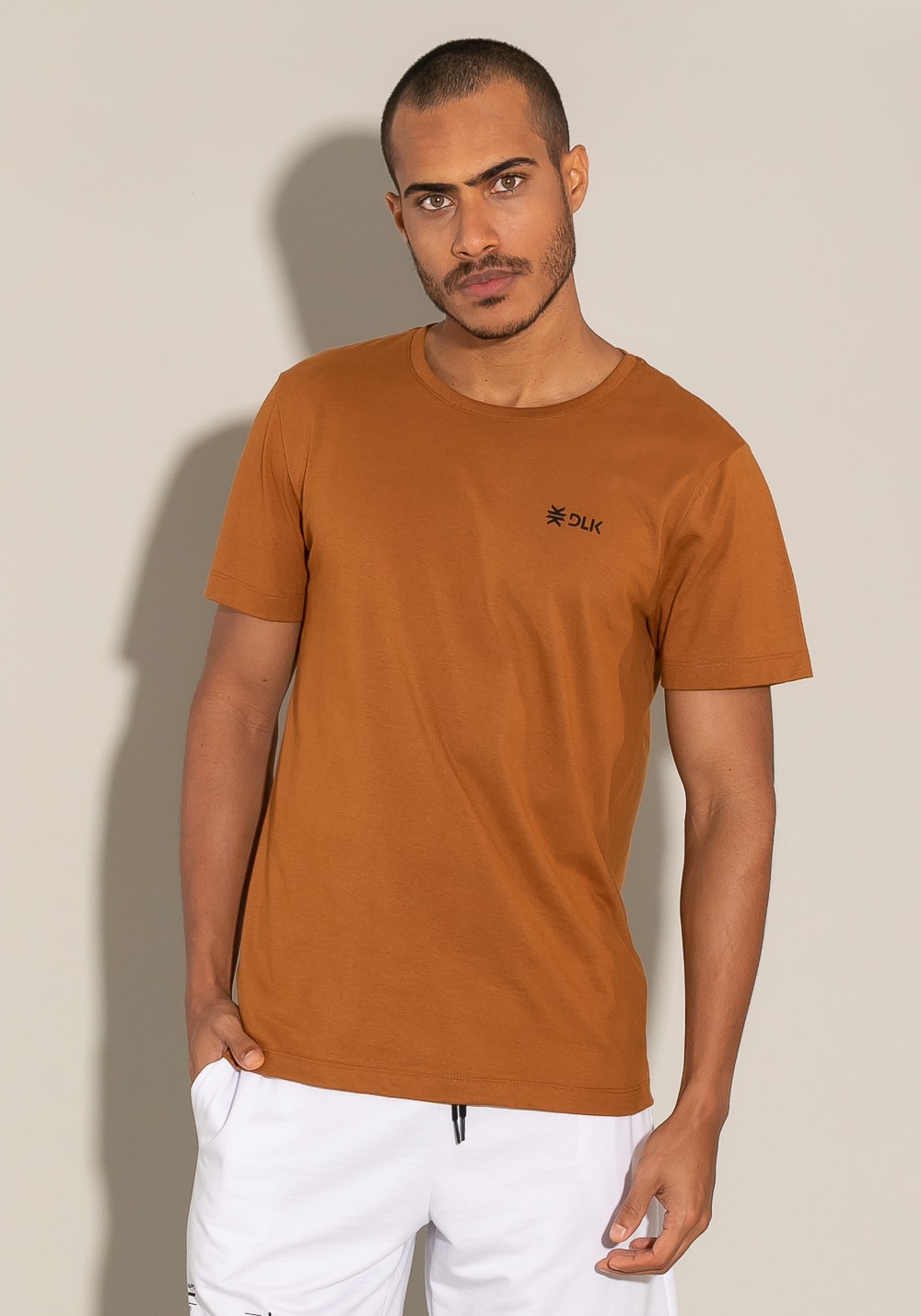 Camiseta manga curta for men determined terra