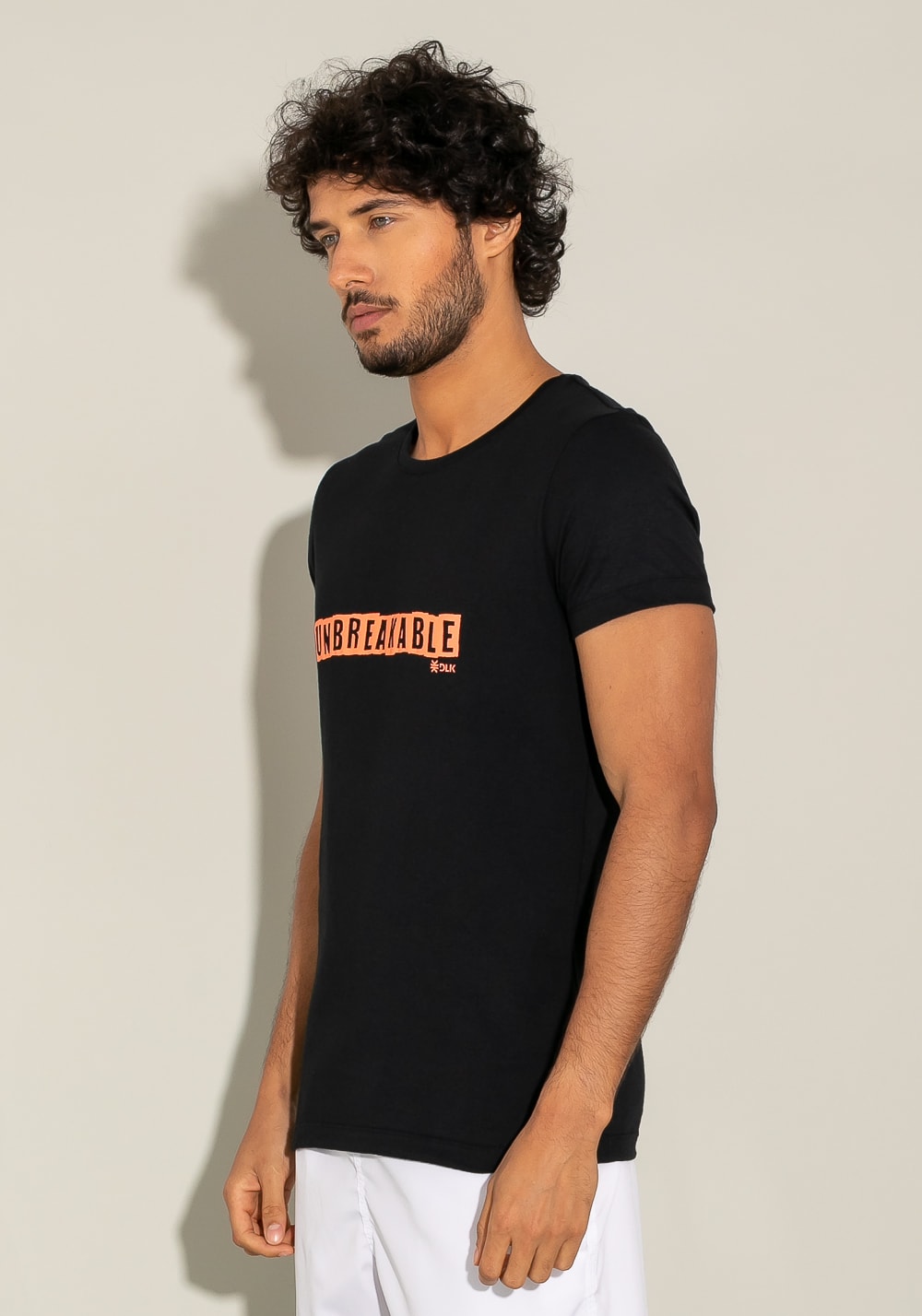 Camiseta manga curta for men slim unbreakable preto com silk laranja