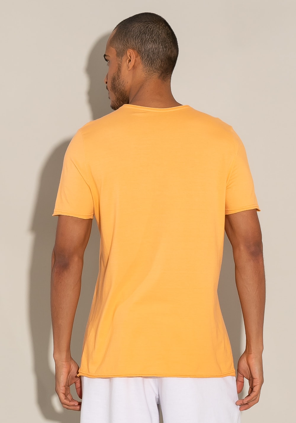 Camiseta manga curta for men acabamento a fio laranja
