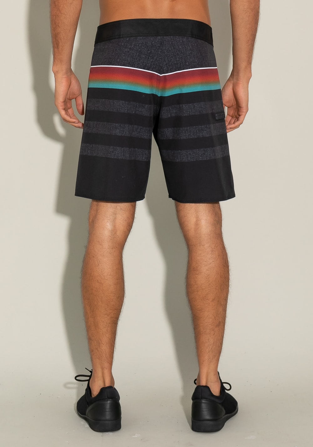 Bermuda for men bolso lateral linhas horizontais