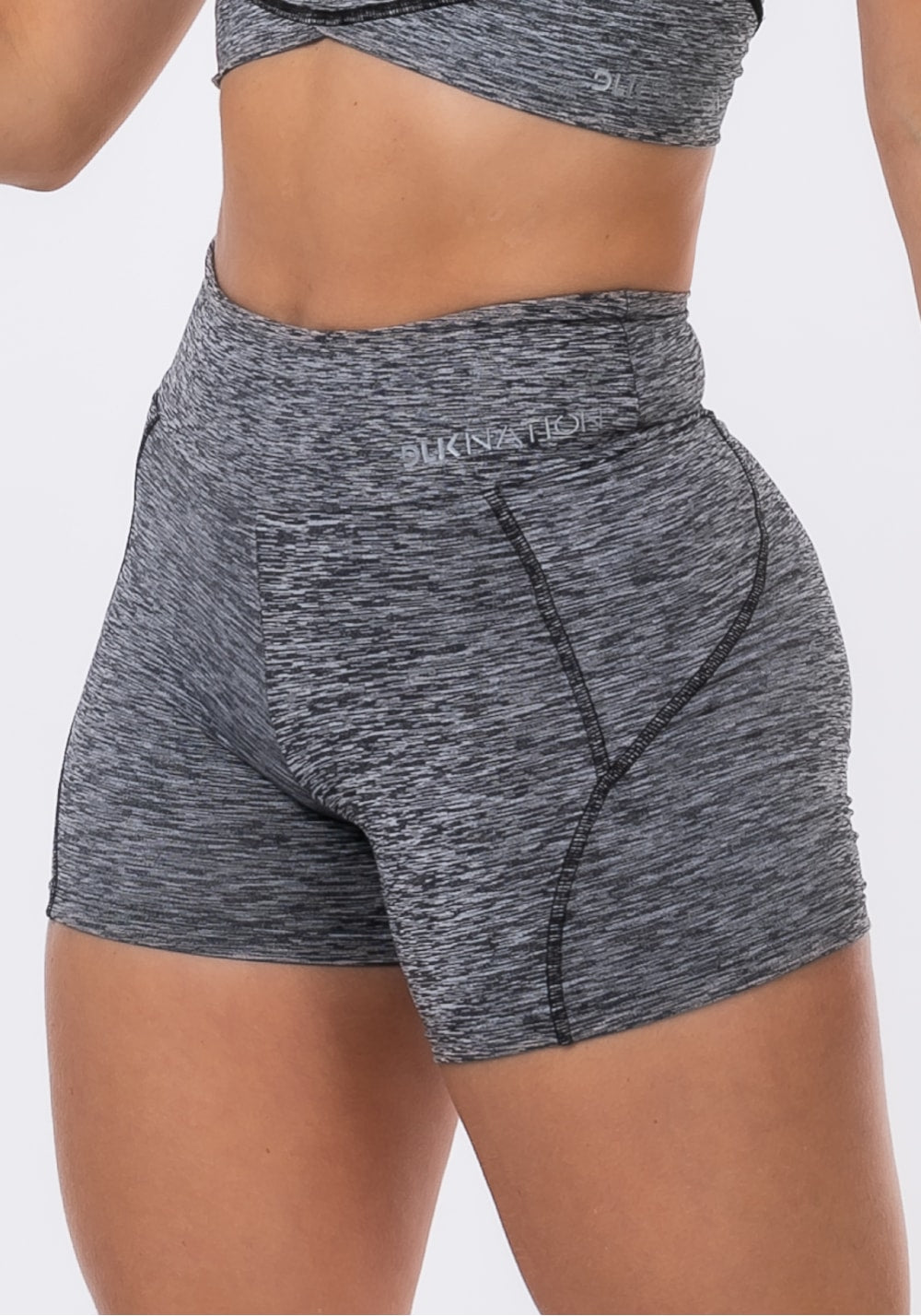 Short nation com bolso lateral mescla