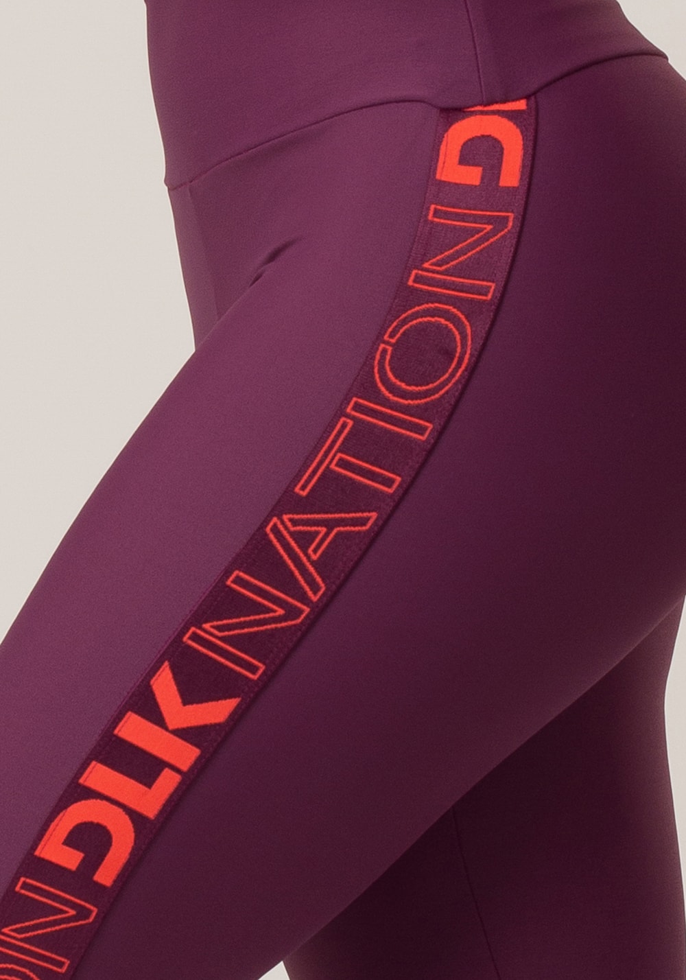 Calça legging nation com elástico lateral vinho