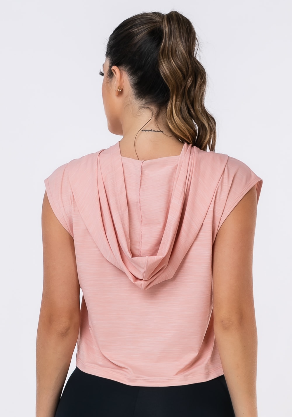 Cropped com capuz nation nude