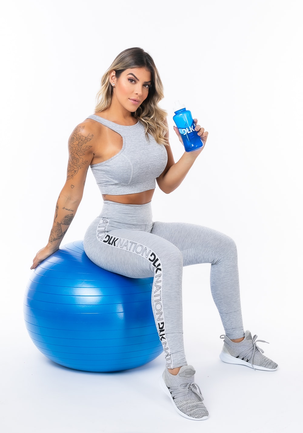 Calça legging nation com elástico na lateral cinza
