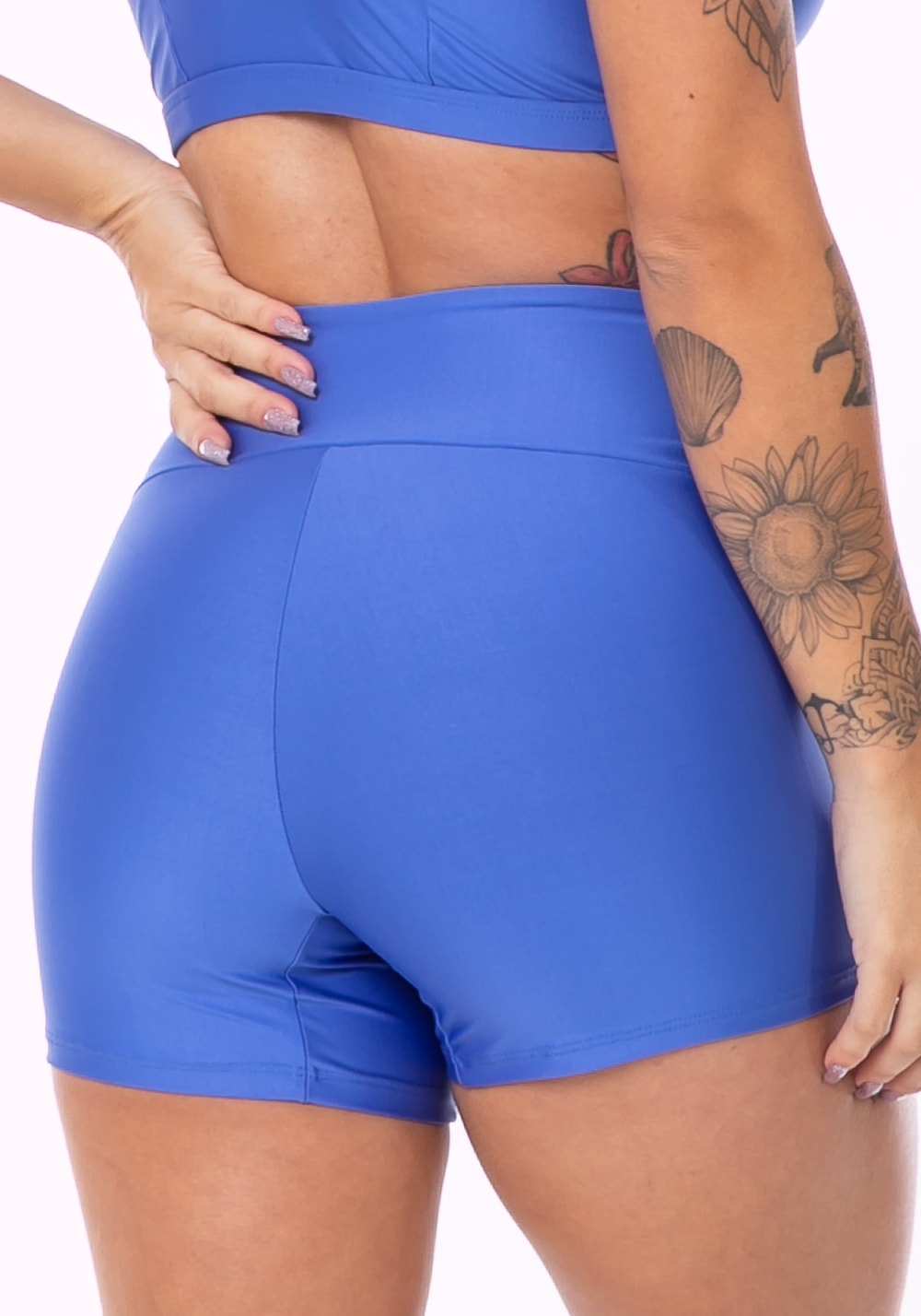 Short equilibrium azul com cós largo
