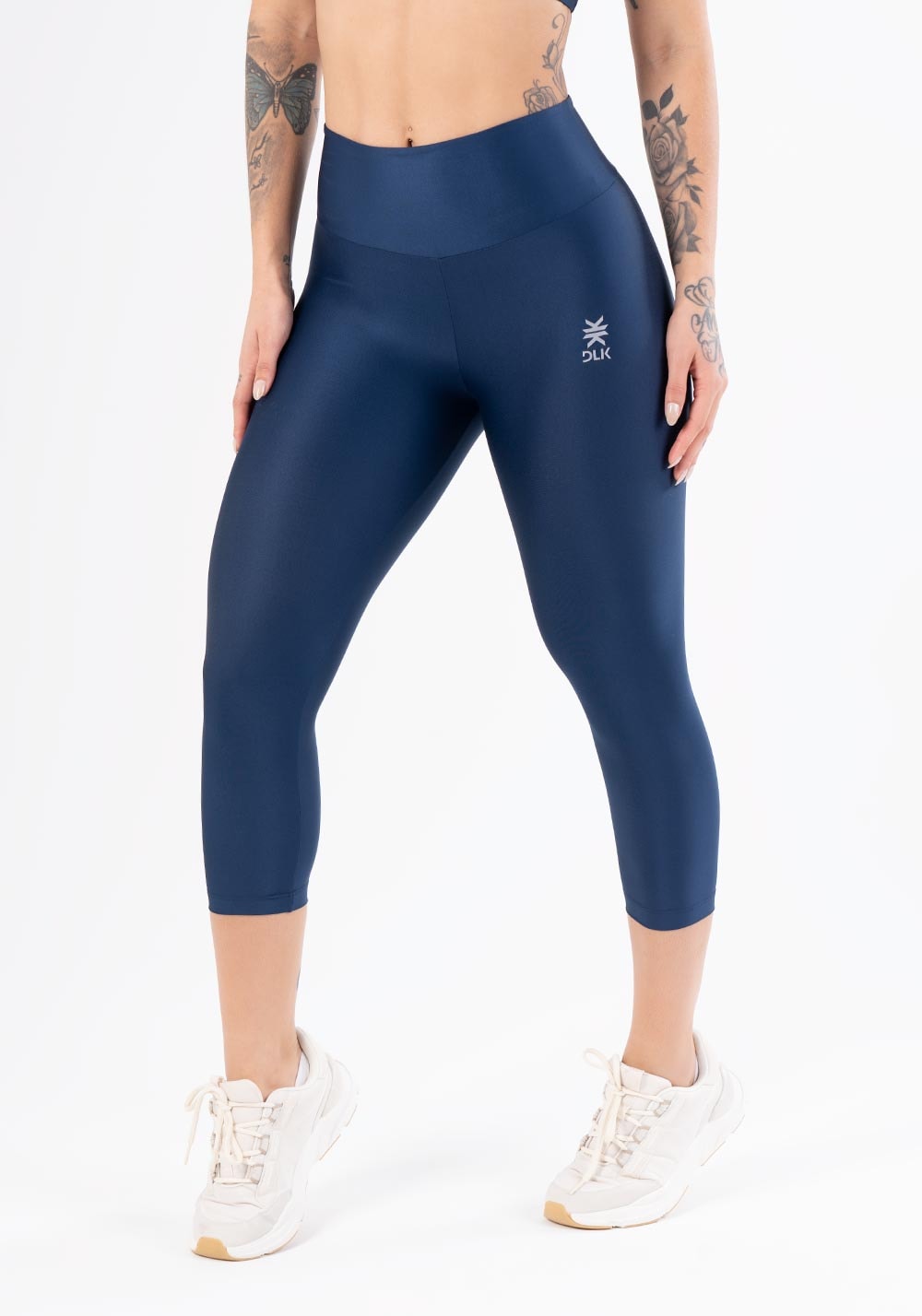 Calça corsário equilibrium azul marinho com cós largo