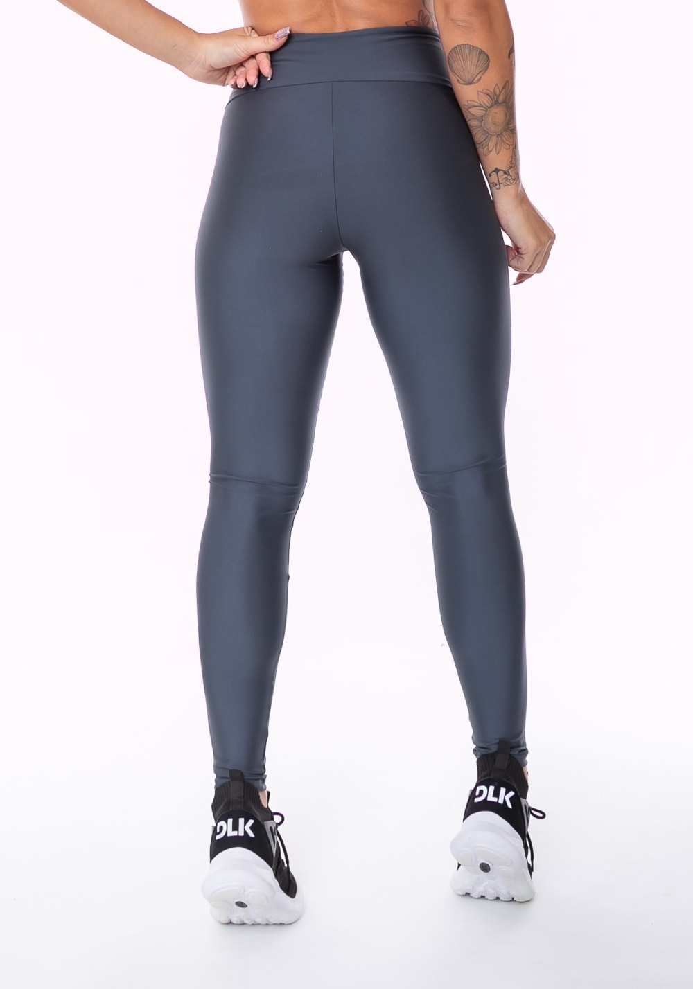 Calça legging equilibrium cinza com cós largo