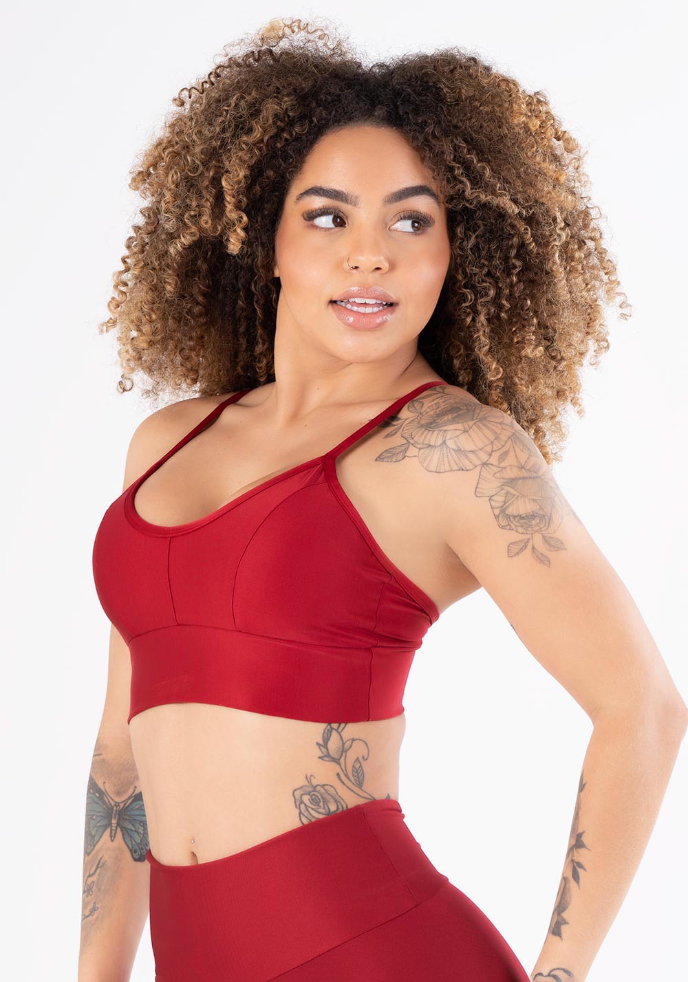 Top equilibrium vermelho com bojo e alças finas