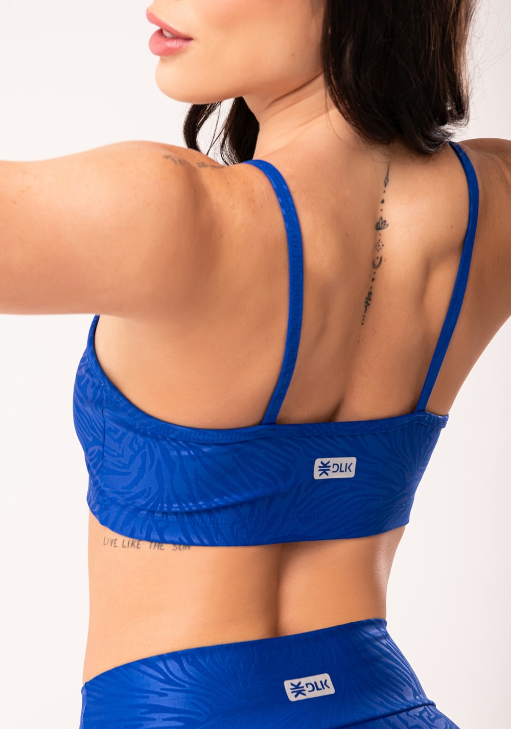 Top com bojo shine azul texturizado