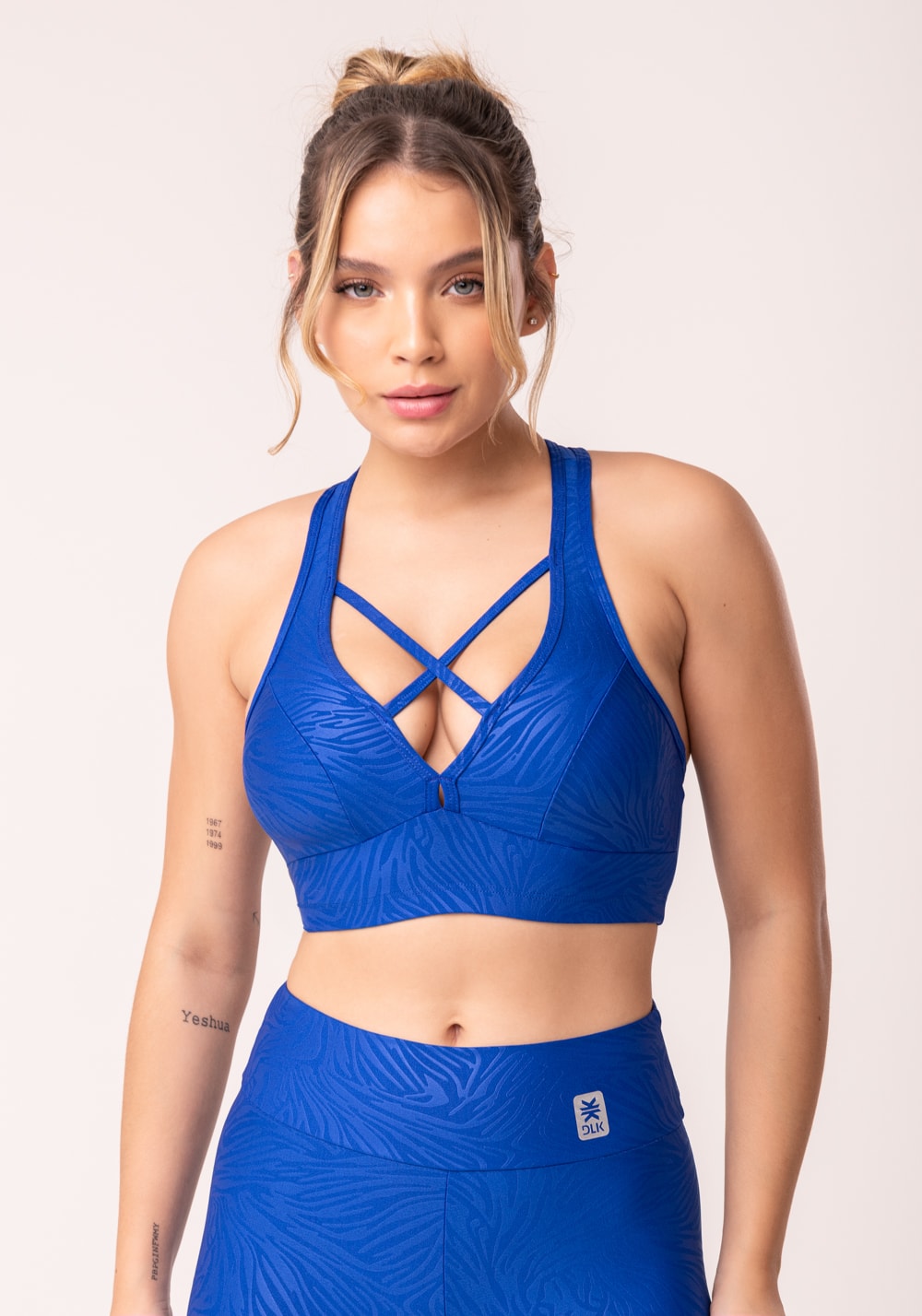 Top com bojo shine azul texturizado nadador