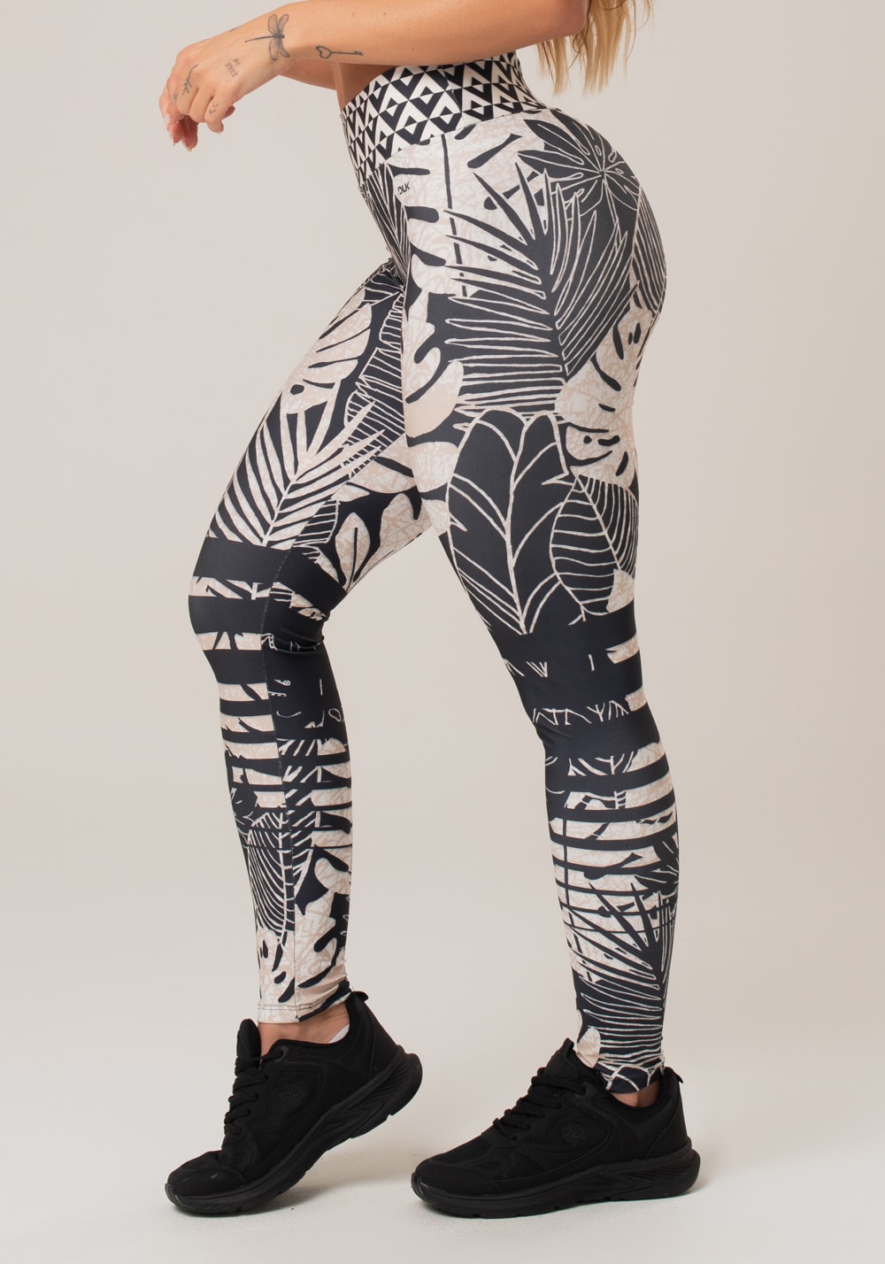 Calça legging printed estampada folhas étnicas