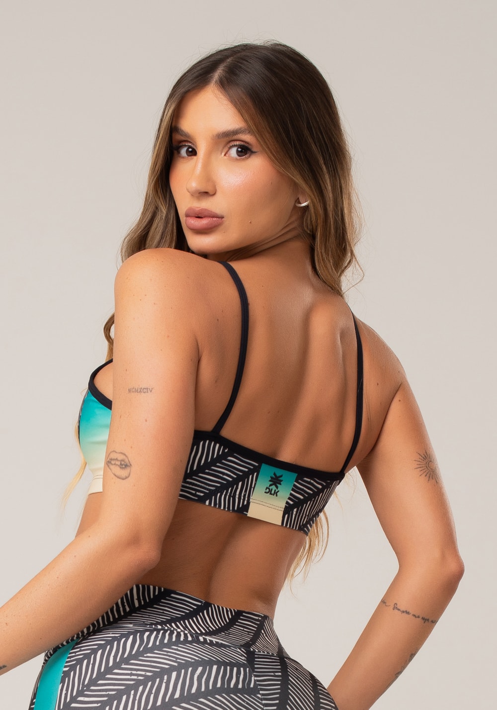 Top com bojo printed estampado rede