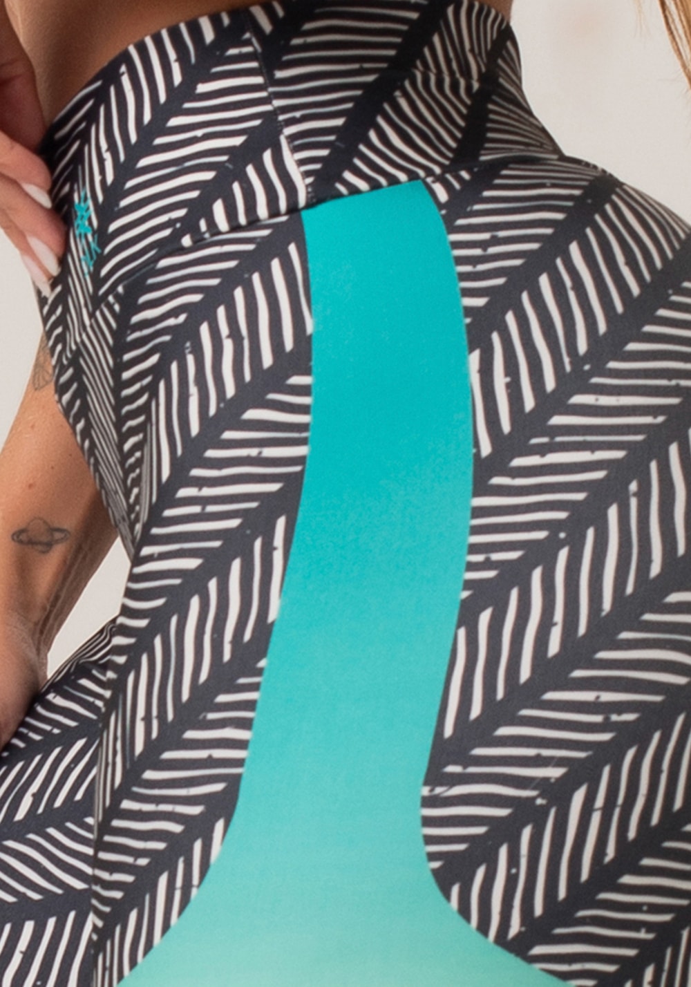 Bermuda fitness feminina new printed estampada rede