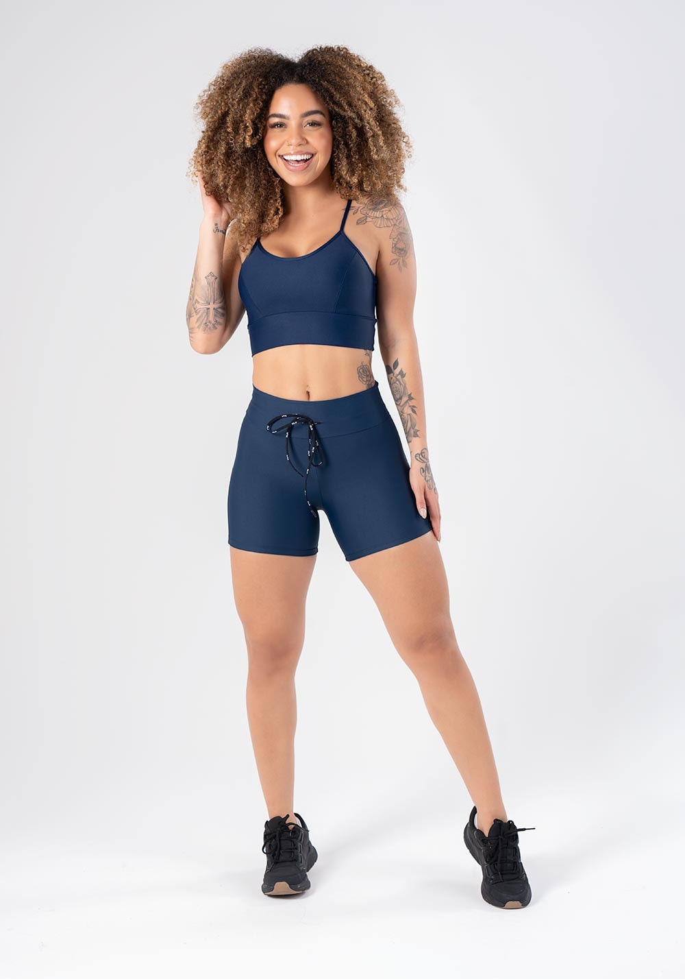 Short fitness azul marinho com cadarço básico