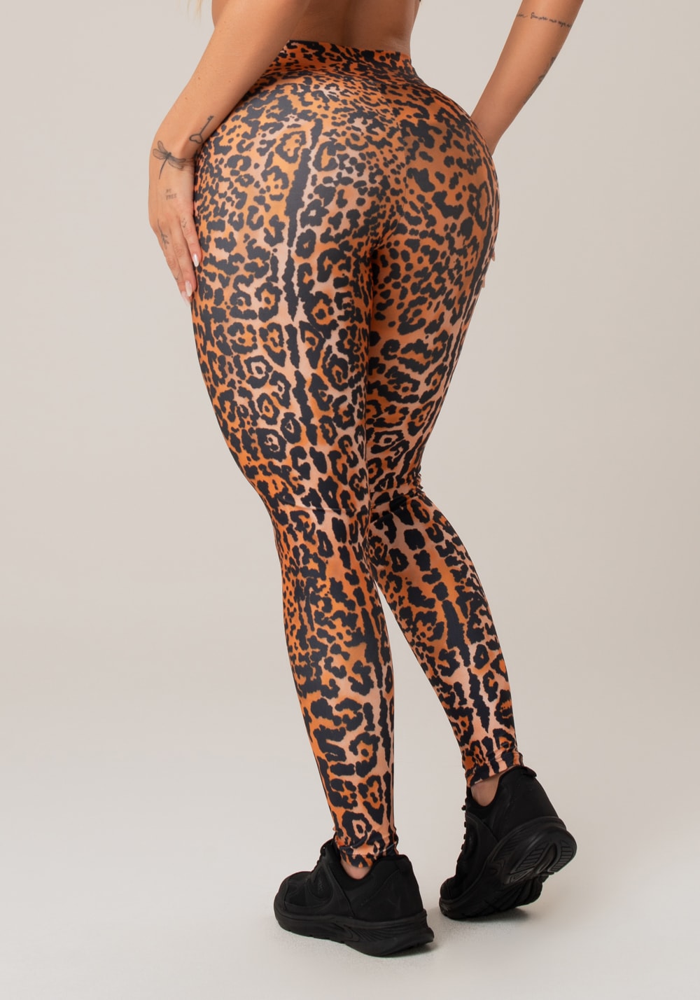 Calça legging printed estampada onça localizada