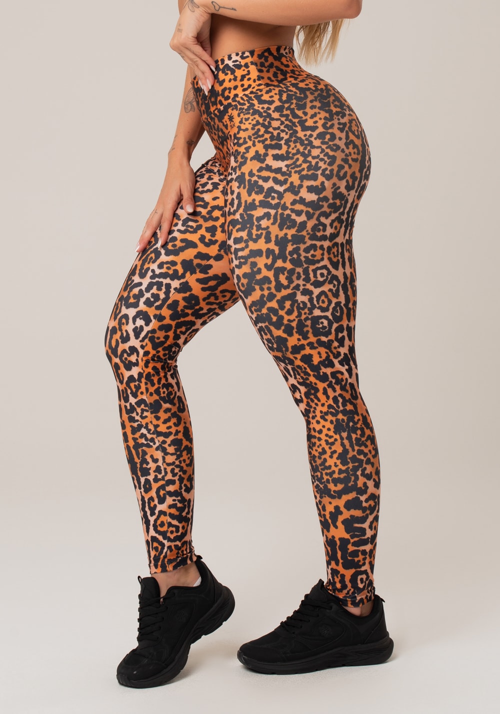 Calça legging printed estampada onça localizada