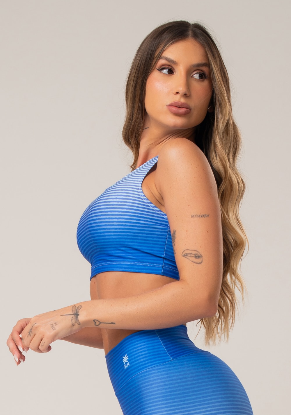 Top fitness feminino nadador new printed estampado degradê listrado azul