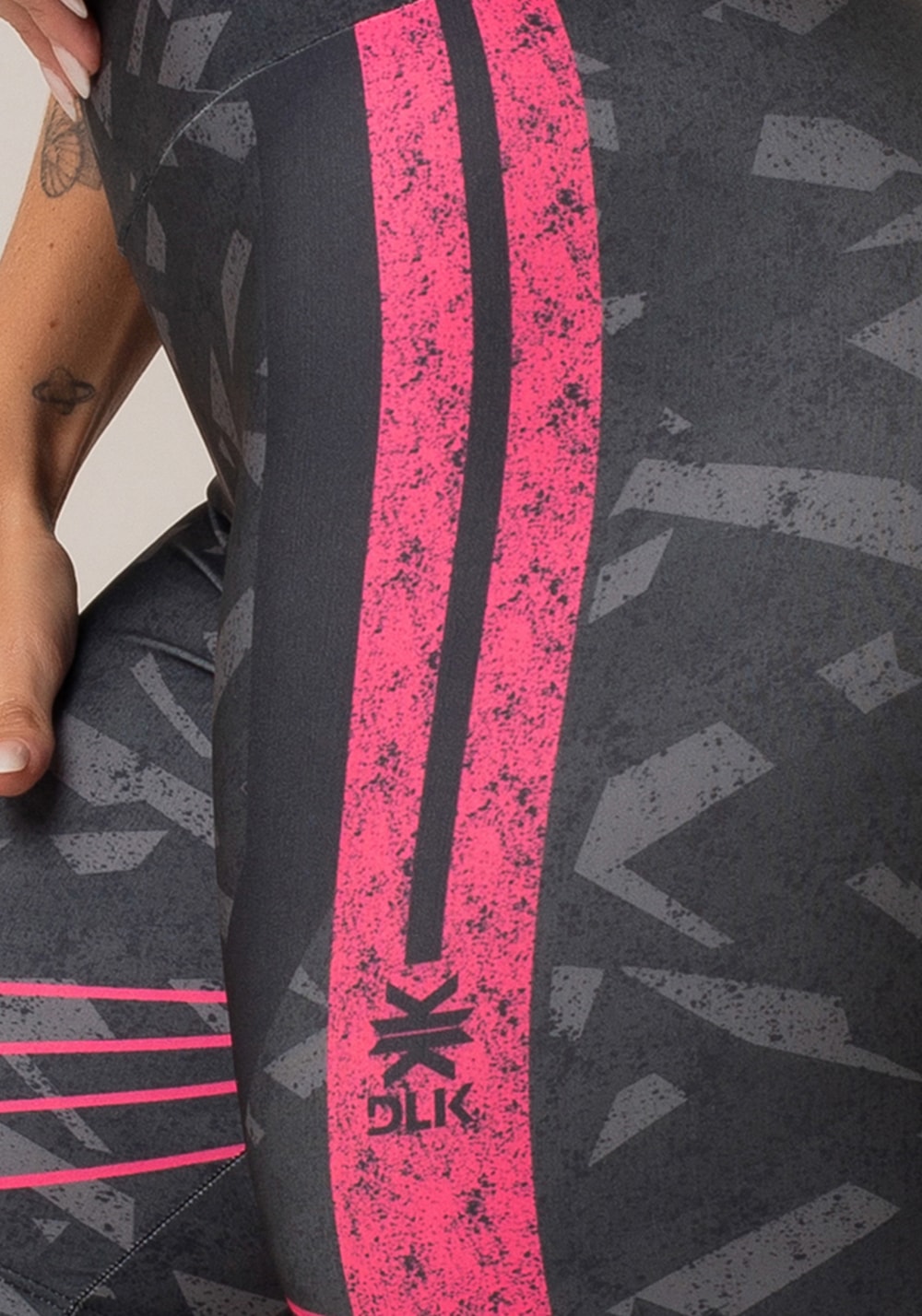 Bermuda fitness feminina new printed estampada abstrato pink