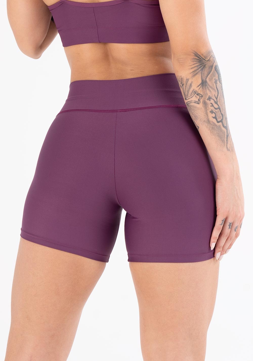 Short vinho básico