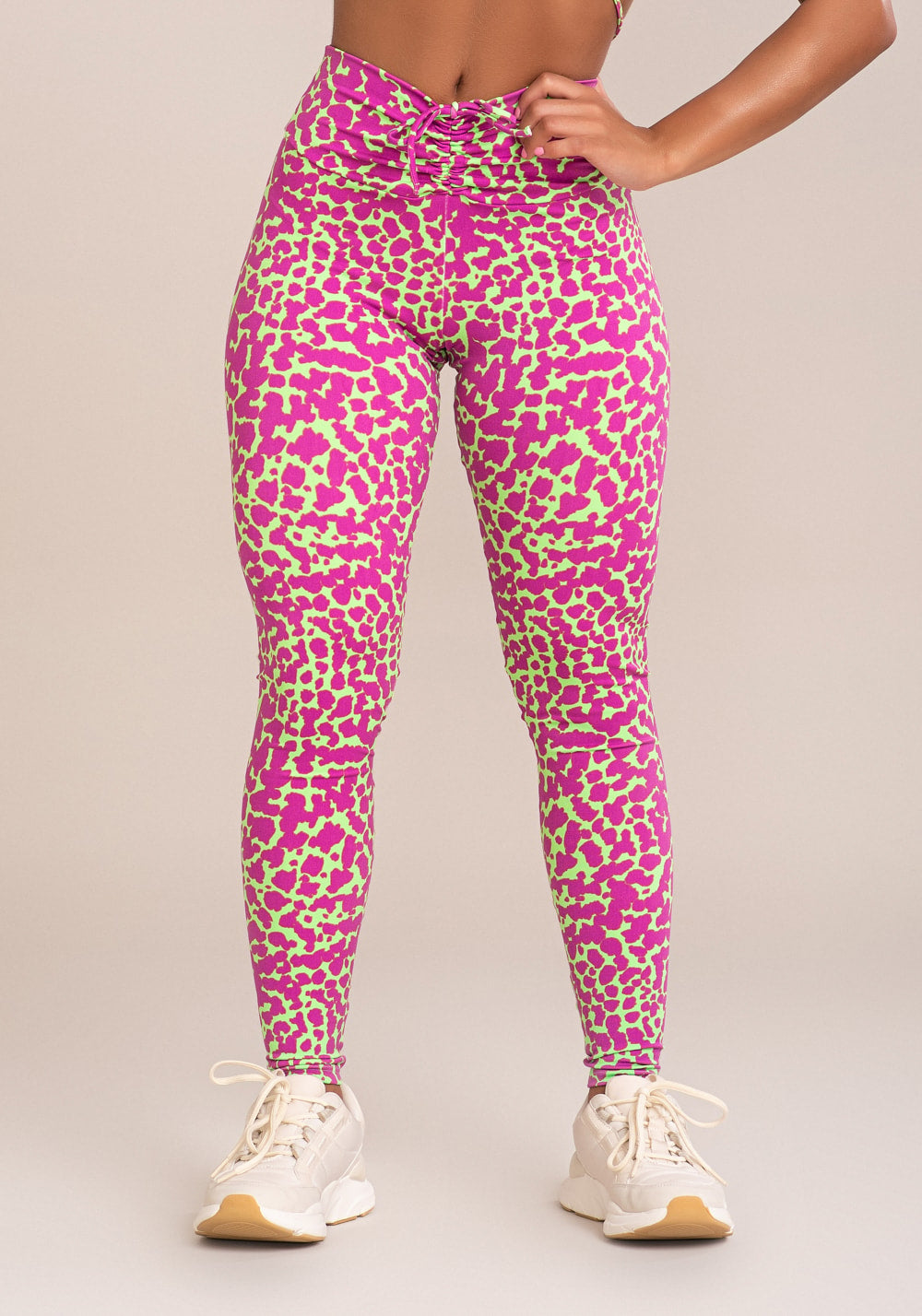 Legging fitness feminina euphoria com franzido e amarração estampa spot green
