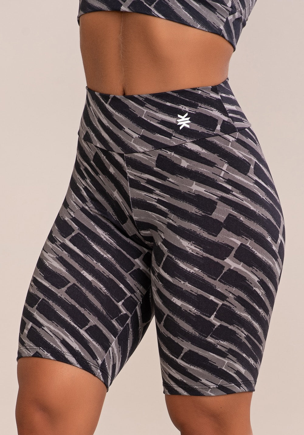 Bermuda fitness feminina euphoria estampa brush black