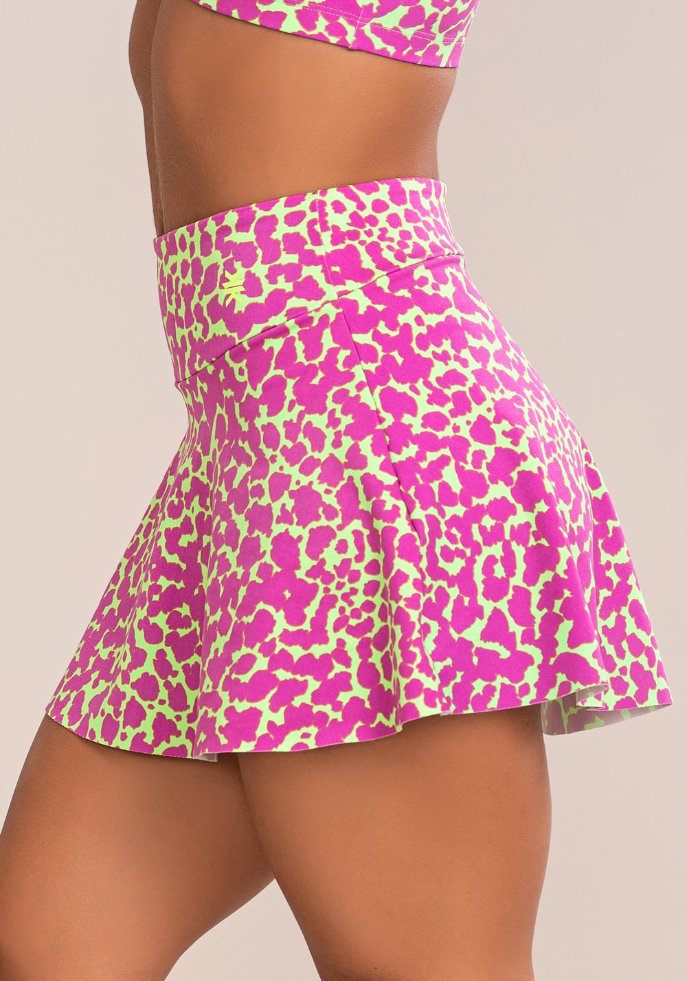 Short saia fitness feminino euphoria estampa spot green