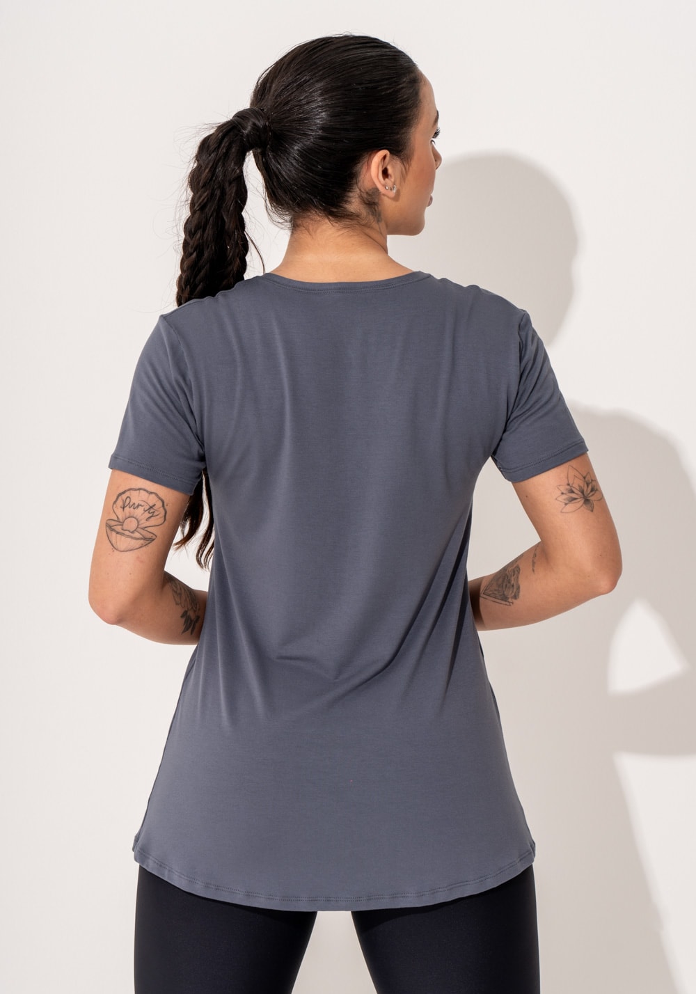 Blusa fitness feminina cinza chumbo viscolycra com silk intense