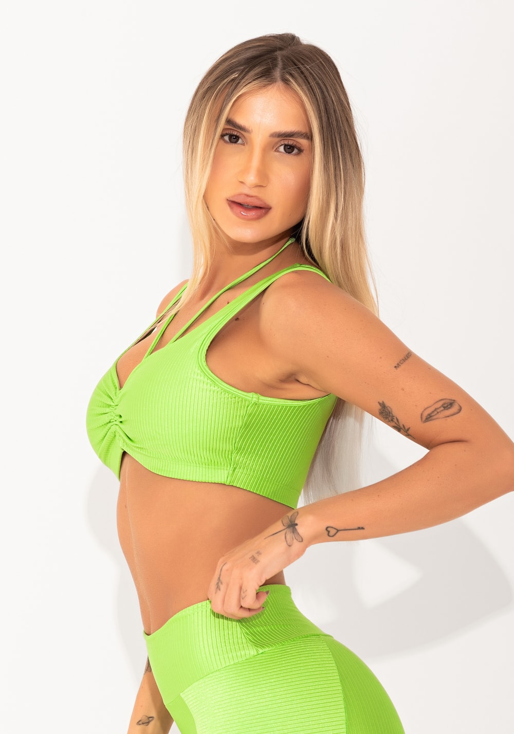 Top fitness feminino verde canelado com amarração elegance
