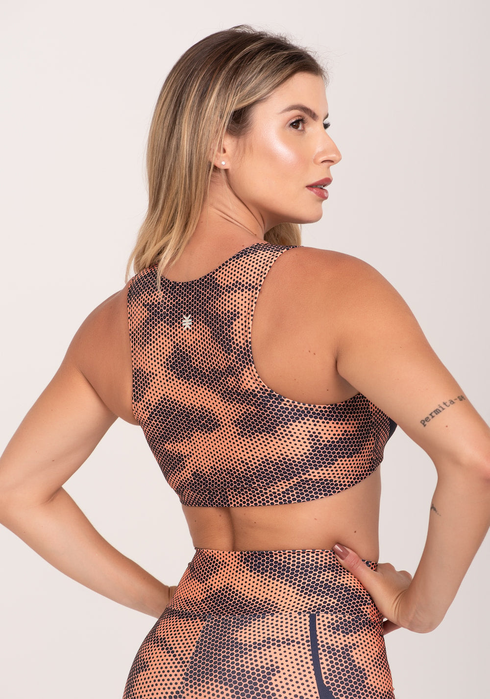 Top fitness feminino estampado racing laranja printed