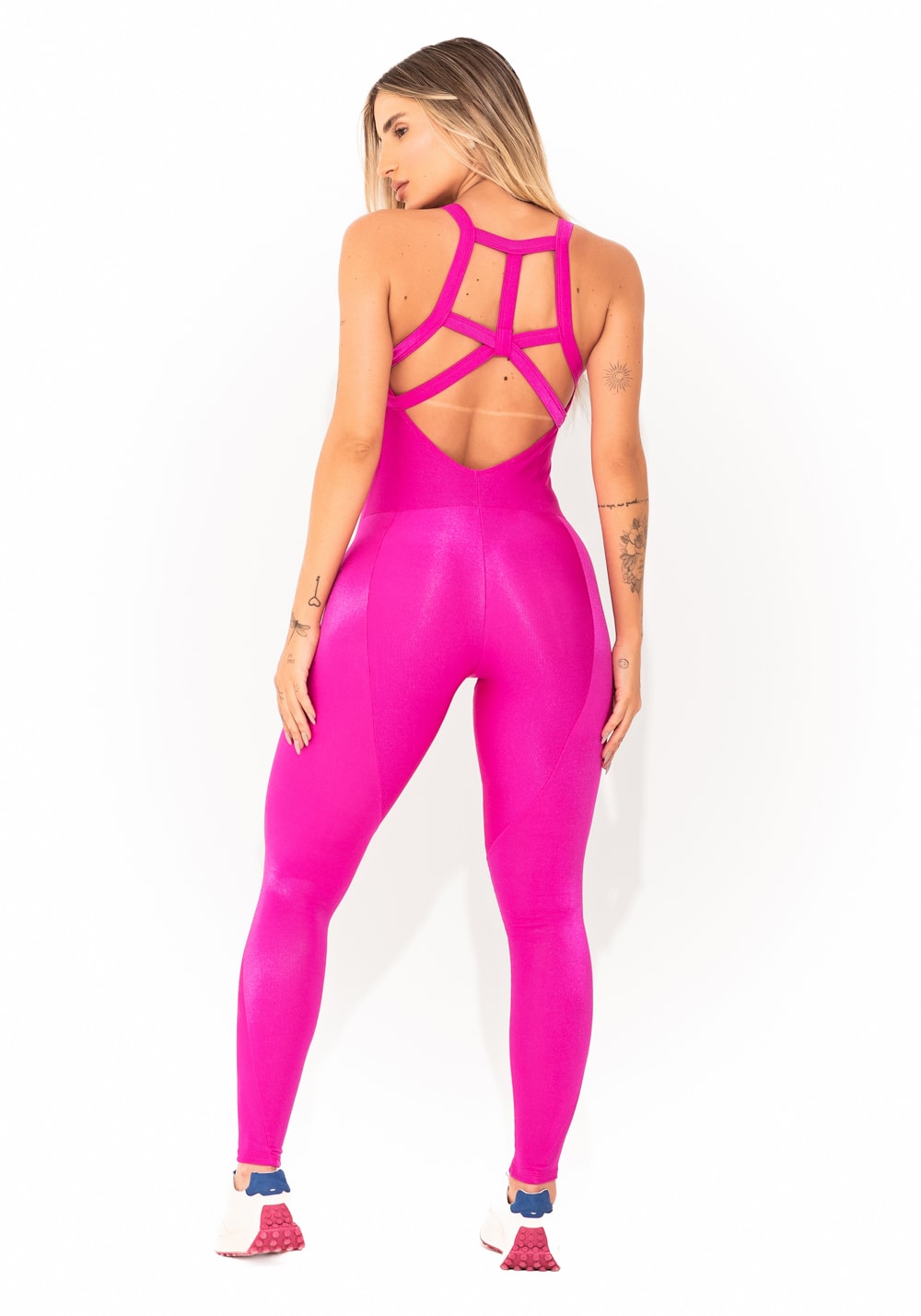 Macacão fitness feminino rosa canelado com recortes elegance