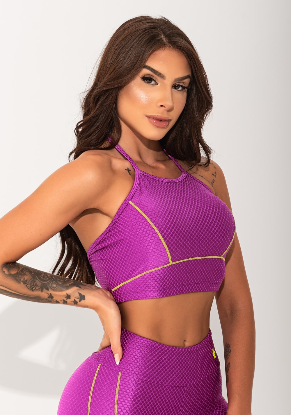 Top fitness feminino roxo texturizado com pesponto elegance