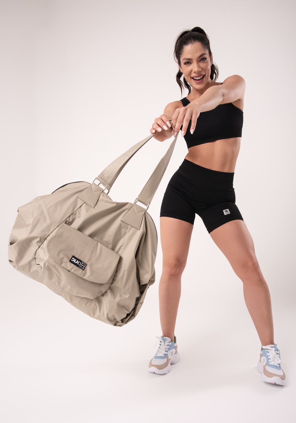 Bolsa de ombro areia com bolso externo