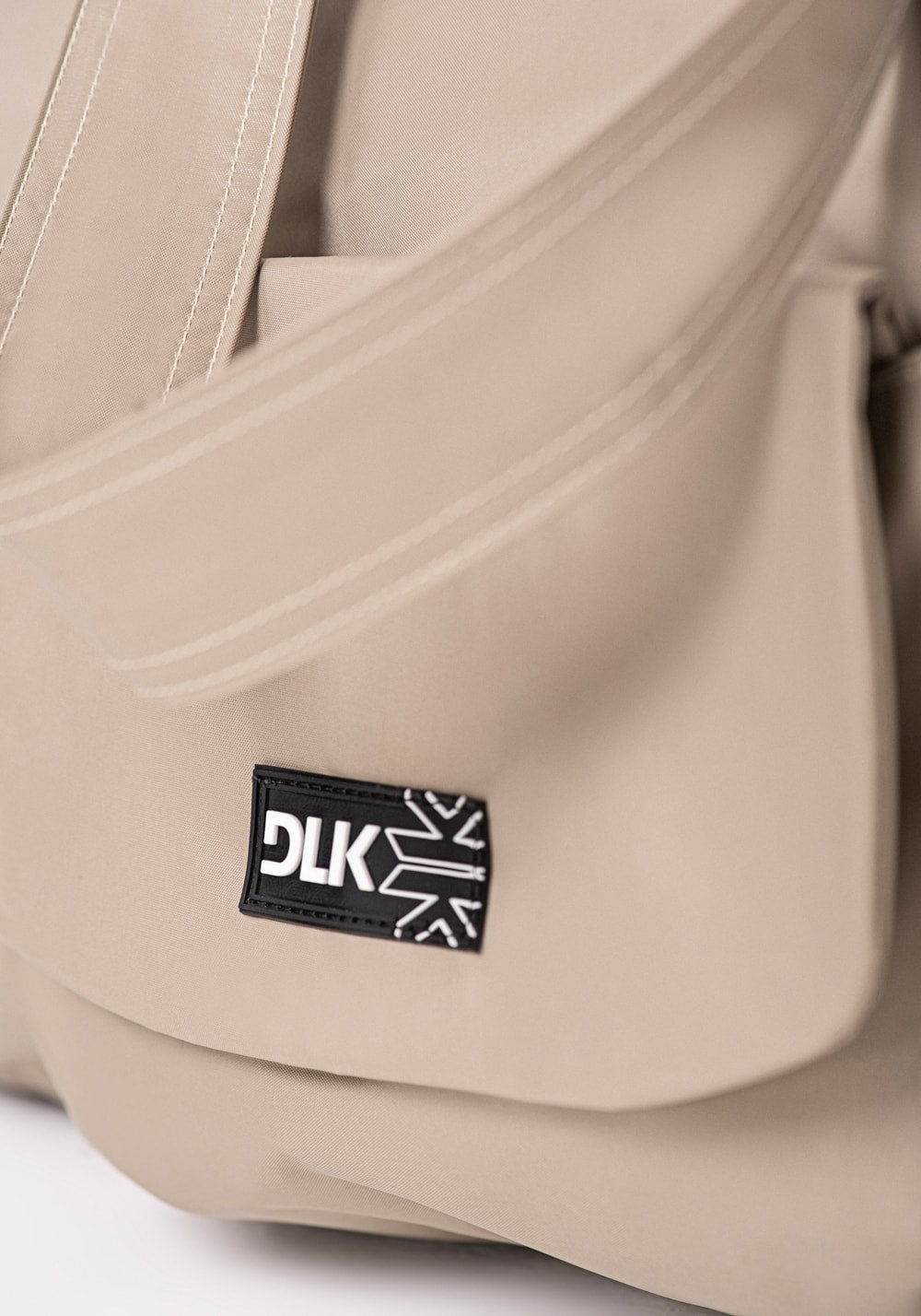 Bolsa de ombro areia com bolso externo