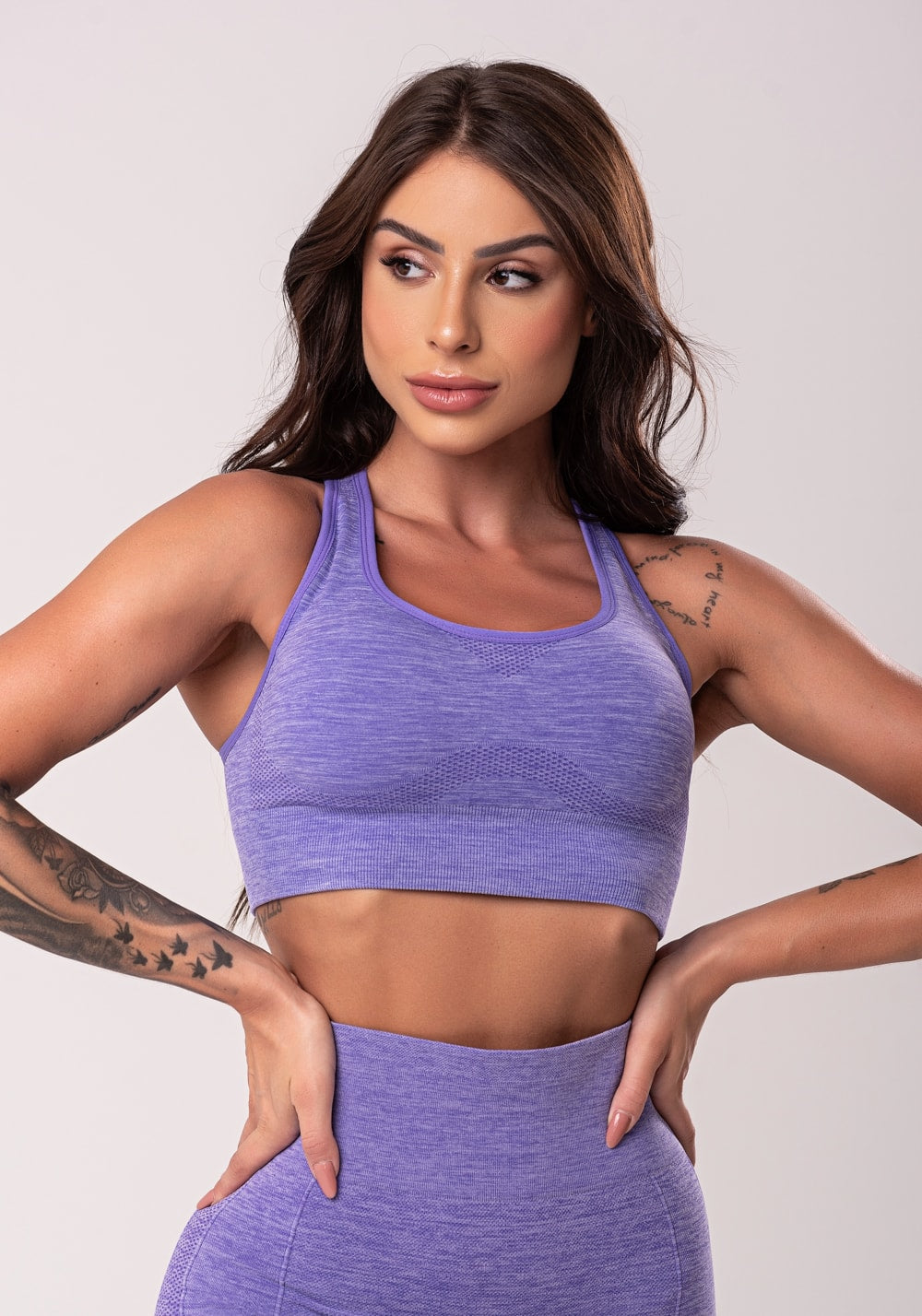 Top fitness feminino roxo modelo nadador com bojo seamless