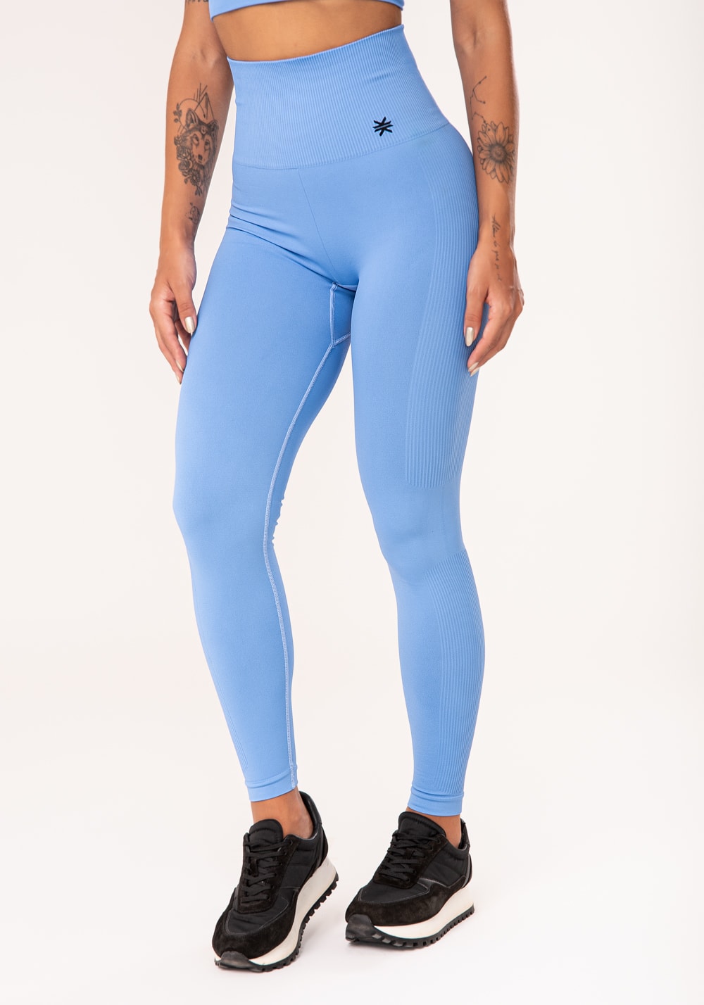 Legging fitness feminina azul claro com recorte canelado seamless