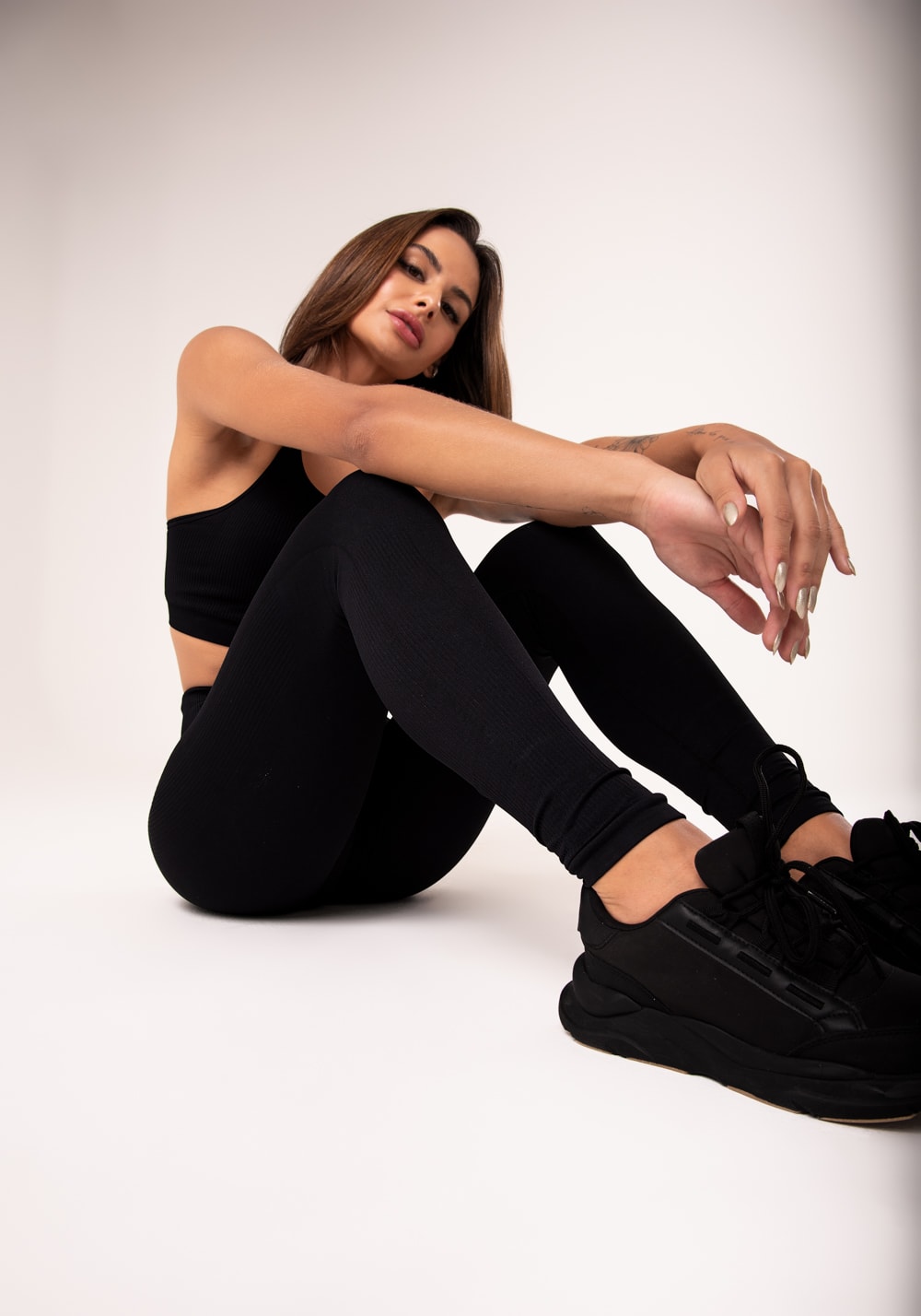 Legging fitness feminina preto com recorte canelado seamless
